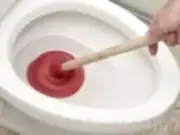 устранение засора в унитаза