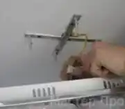 крепление люстры к потолку